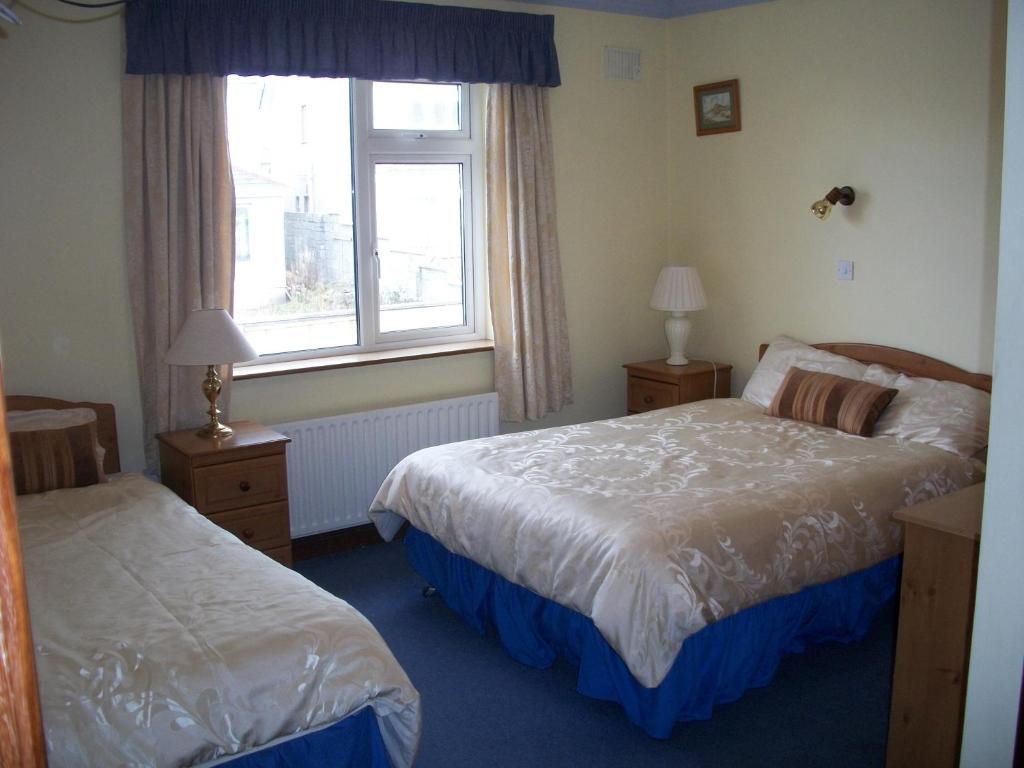Seashore Lodge Guesthouse Голуэй Экстерьер фото